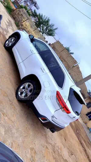 Toyota Highlander Limited Platinum 4x4 V6 (3.5L 6cyl 8A) 2018 White