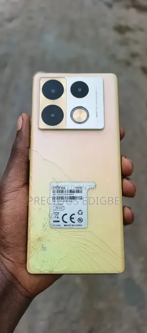 Infinix Note 40 Pro 256 GB Gold