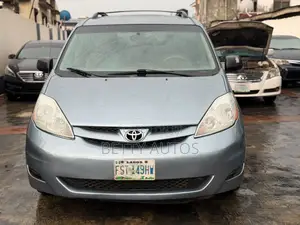 Toyota Sienna 2005 Blue