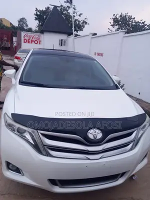 Toyota Venza LE AWD 2013 White