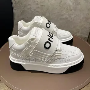 Good Quality Fashion Sneakers
