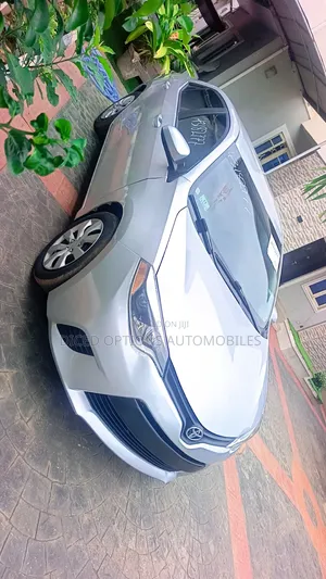 Toyota Corolla 2015 Silver