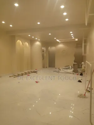 Boutique Clothing Decorator