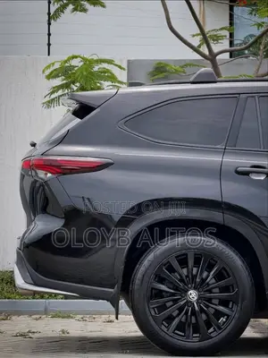 Toyota Highlander XSE AWD 2024 Black