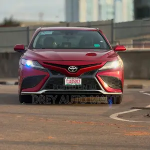 Toyota Camry SE FWD 2020 Red