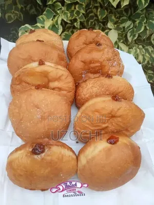 Cakes,doughnuts, Chichin, Peanuts, Bread, Smallchops