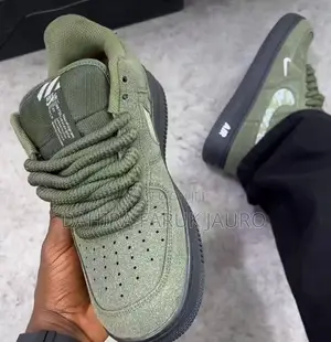 Men’s Sneakers