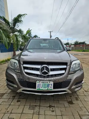 Mercedes-Benz GLK-Class 350 2014 Gold