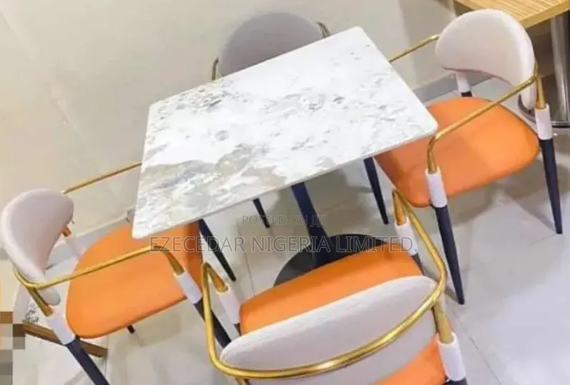 High Quality Dinning Set . Very Durable