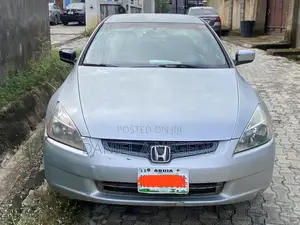 Honda Accord 2003 Silver