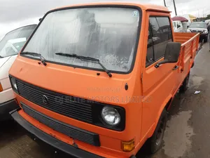 Volkswagen Transporter 2004 Red