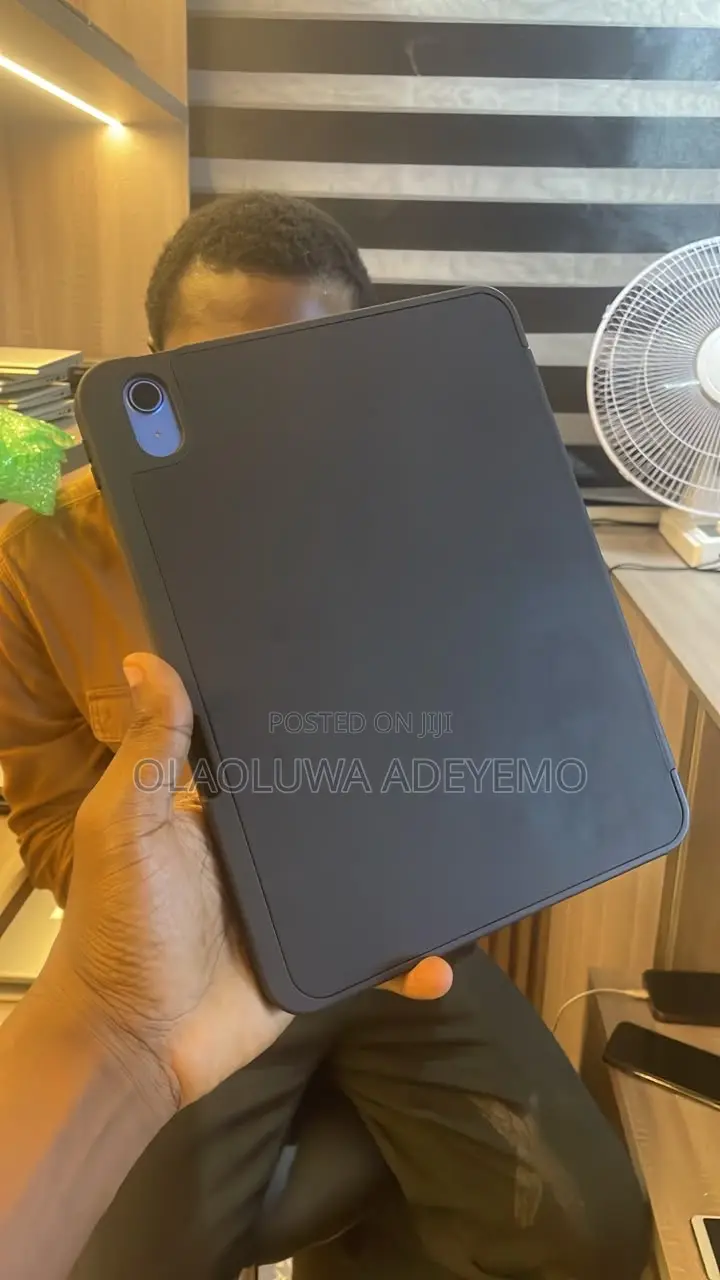 Apple iPad (2025) 128 GB Blue