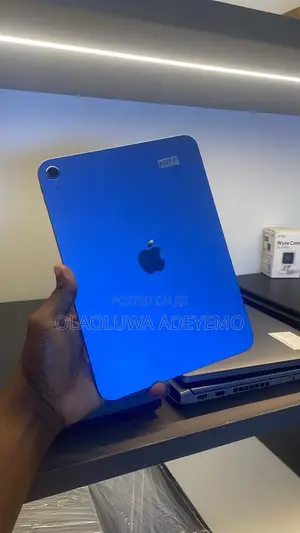 Apple iPad (2025) 128 GB Blue