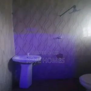 2bdrm Block of Flats in Alagomeji for rent