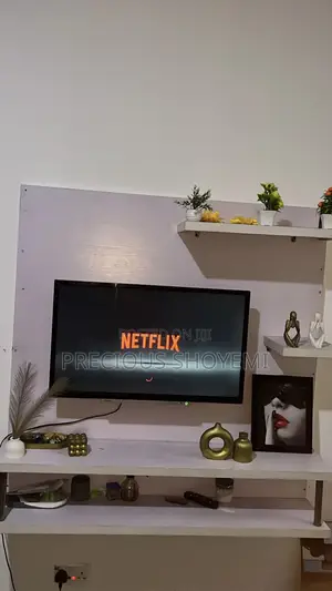 32 Inches Smart TV and TV Console