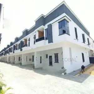 4bdrm Duplex in Ikota for sale
