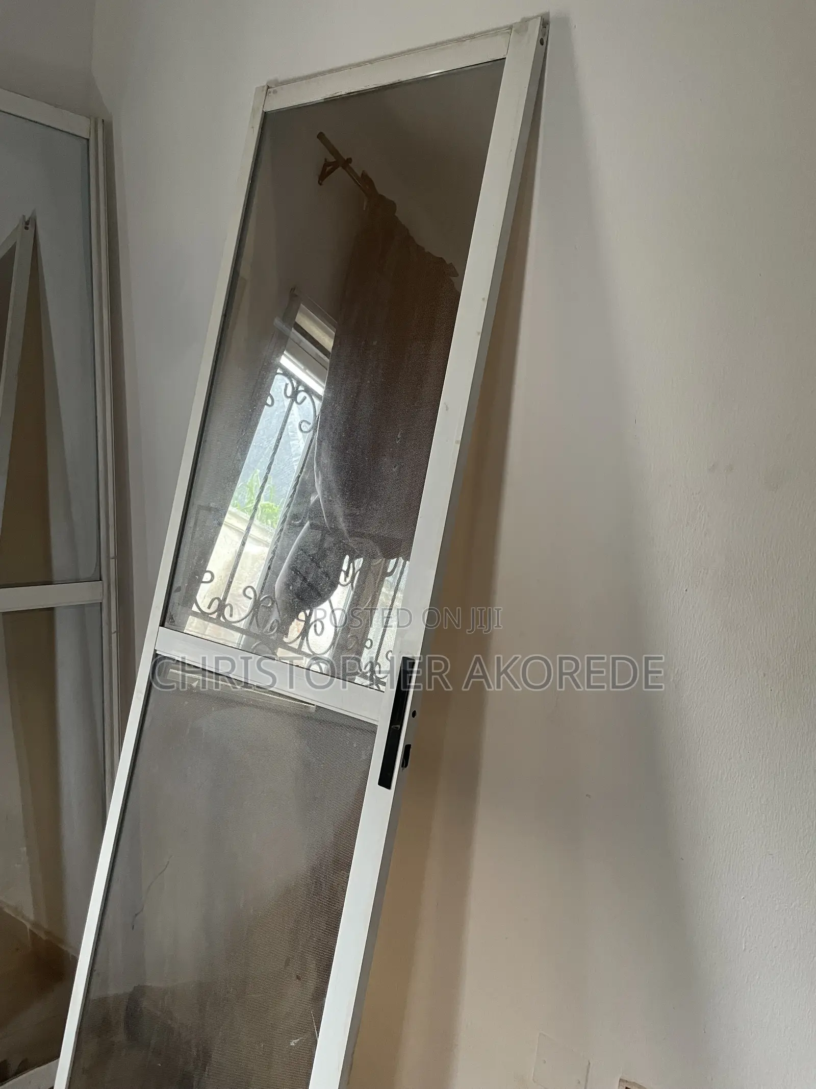 Sliding Door