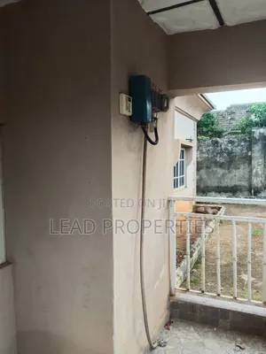 3bdrm Apartment in Sunview Estate, Akure for rent
