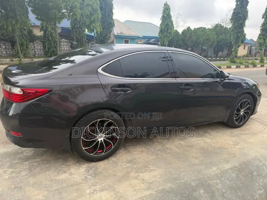 Lexus ES 2013 Gray