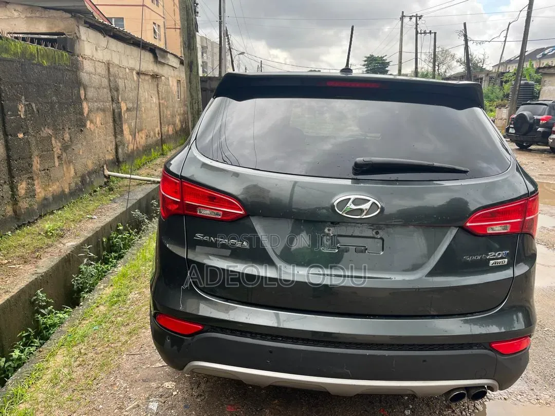 Hyundai Santa Fe 2016 Green