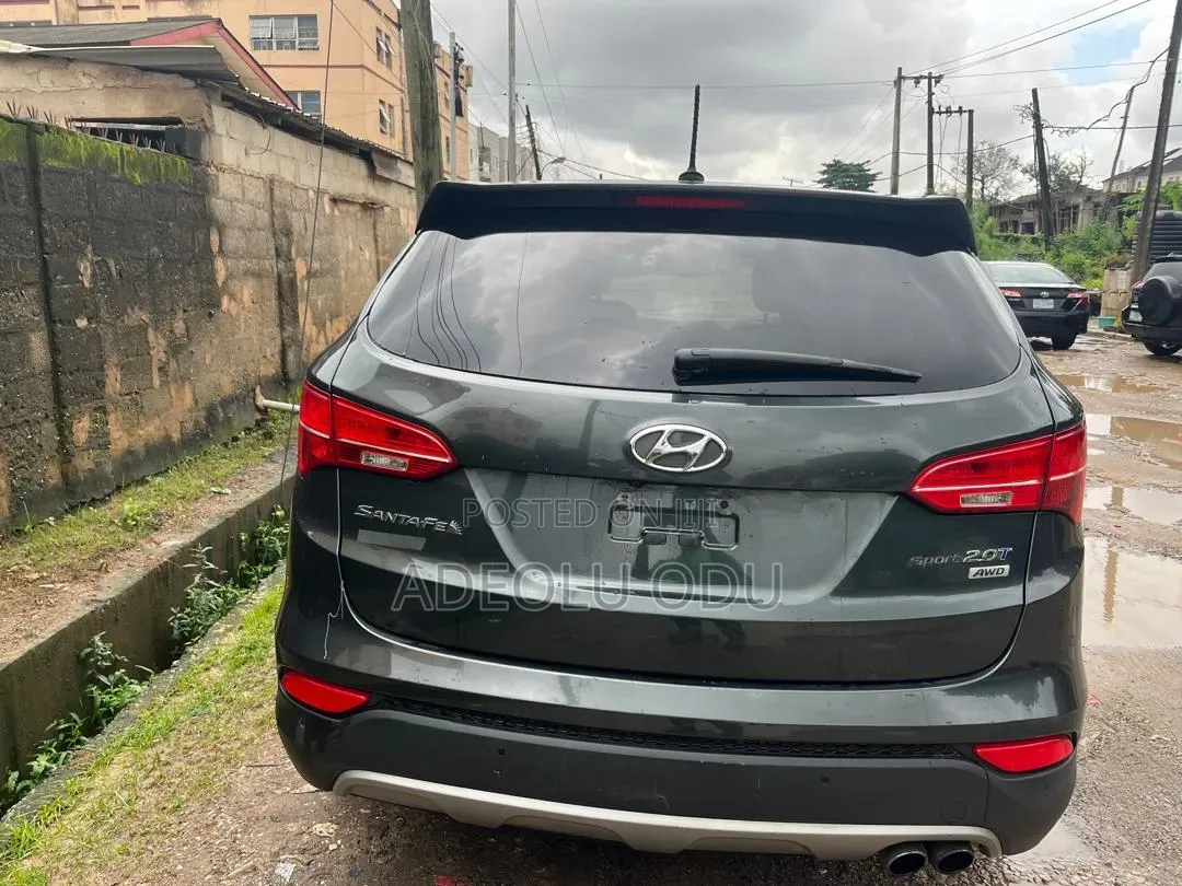 Hyundai Santa Fe 2016 Green