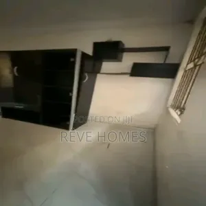 Studio Apartment in Fadeyi for rent