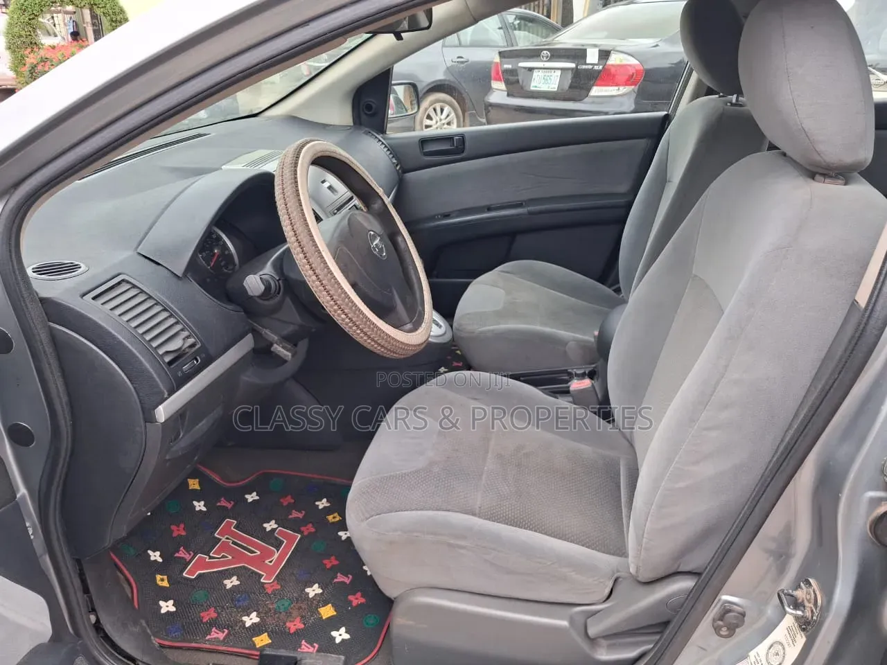 Nissan Sentra 2010 Gray