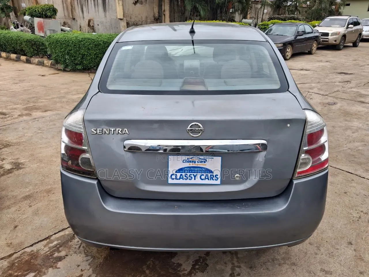 Nissan Sentra 2010 Gray
