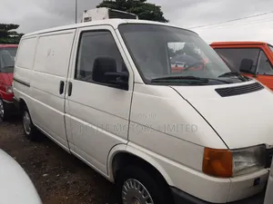 Volkswagen Transporter 2004 White