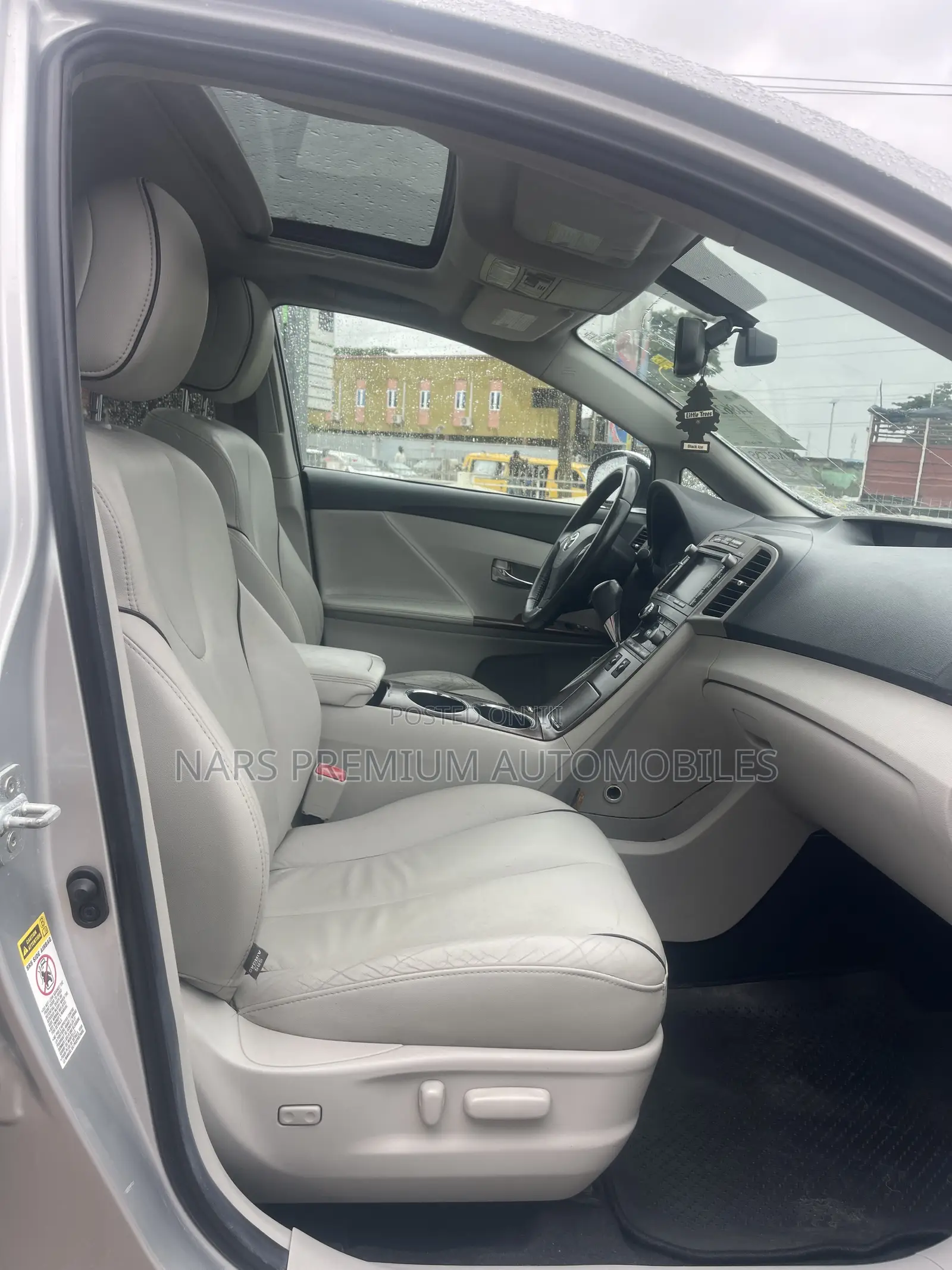 Toyota Venza V6 AWD 2012 Silver