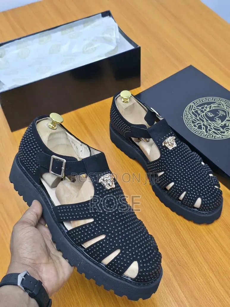 Luxury Men Footwear