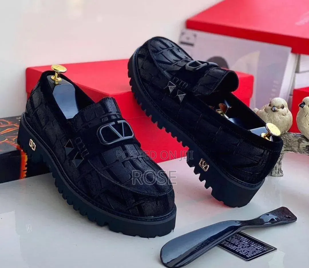 Luxury Men Footwear