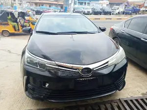 Toyota Corolla 2015 Black