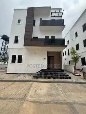 5bdrm Duplex in Jahi for sale