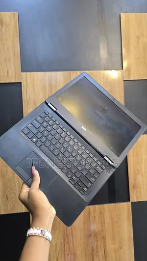 Laptop Dell Latitude E7270 8GB Intel Core i5 SSD 256GB