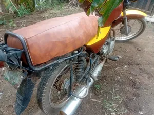 Bajaj Boxer 2018 Red