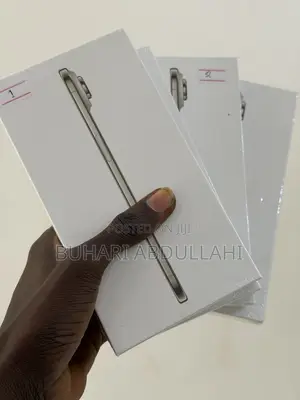 Apple iPhone 17 256 GB Gold