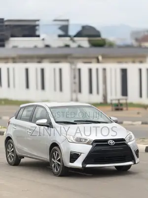 Toyota Yaris 2015 Silver