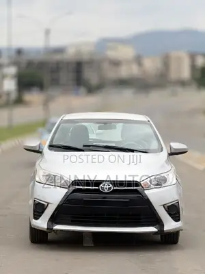 Toyota Yaris 2015 Silver