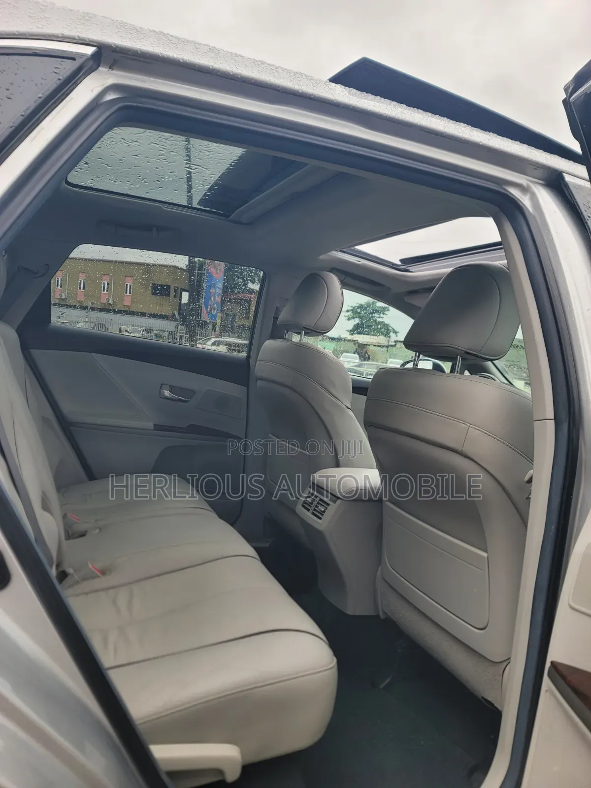 Toyota Venza 2012 Silver