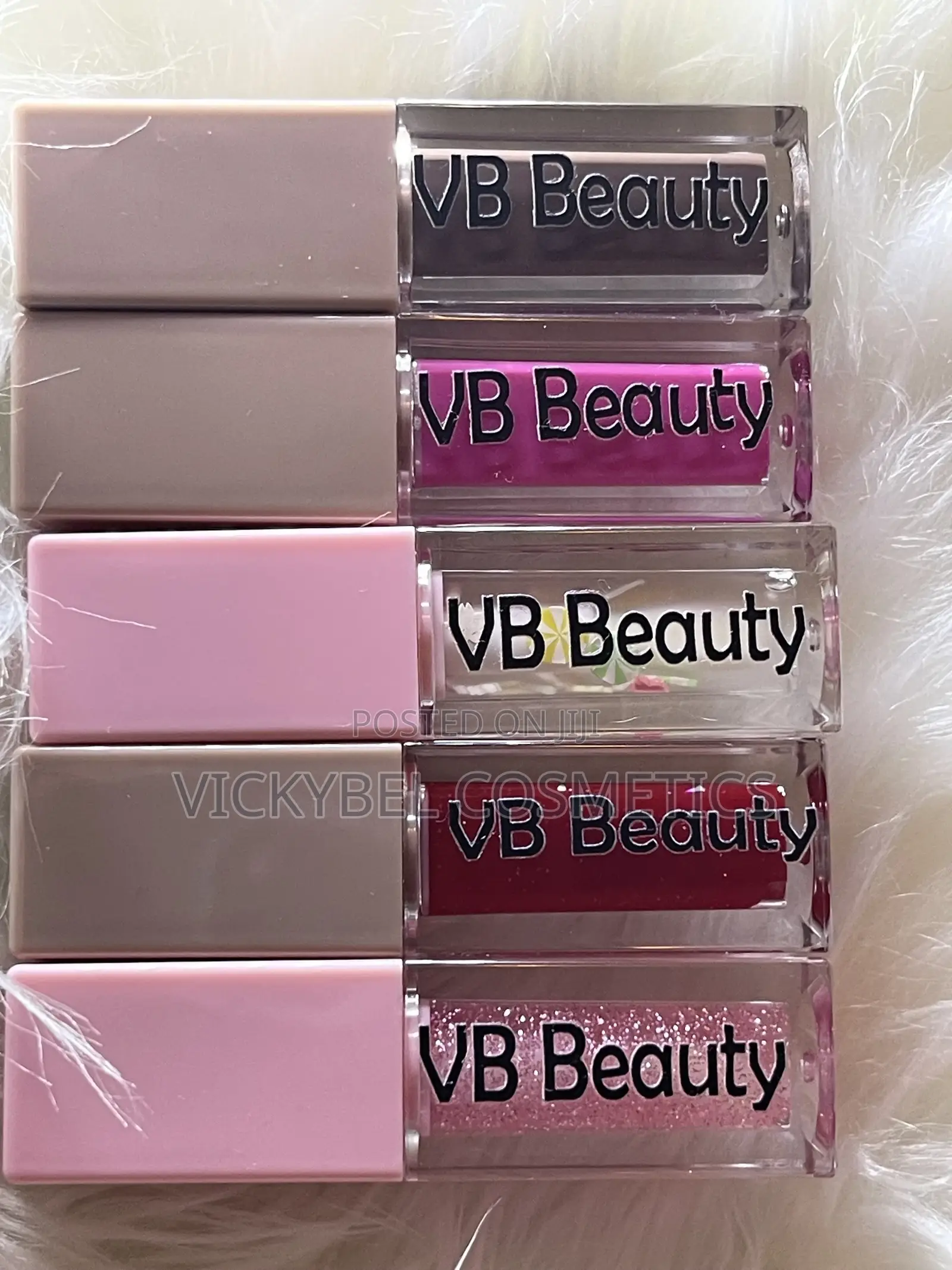 Lipgloss Set and Strip Lashes