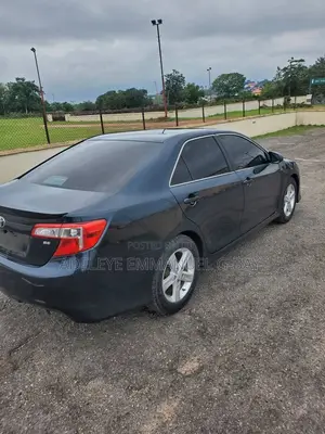Toyota Camry SE 4dr Sedan (2.5L 4cyl 6A) 2013 Gray
