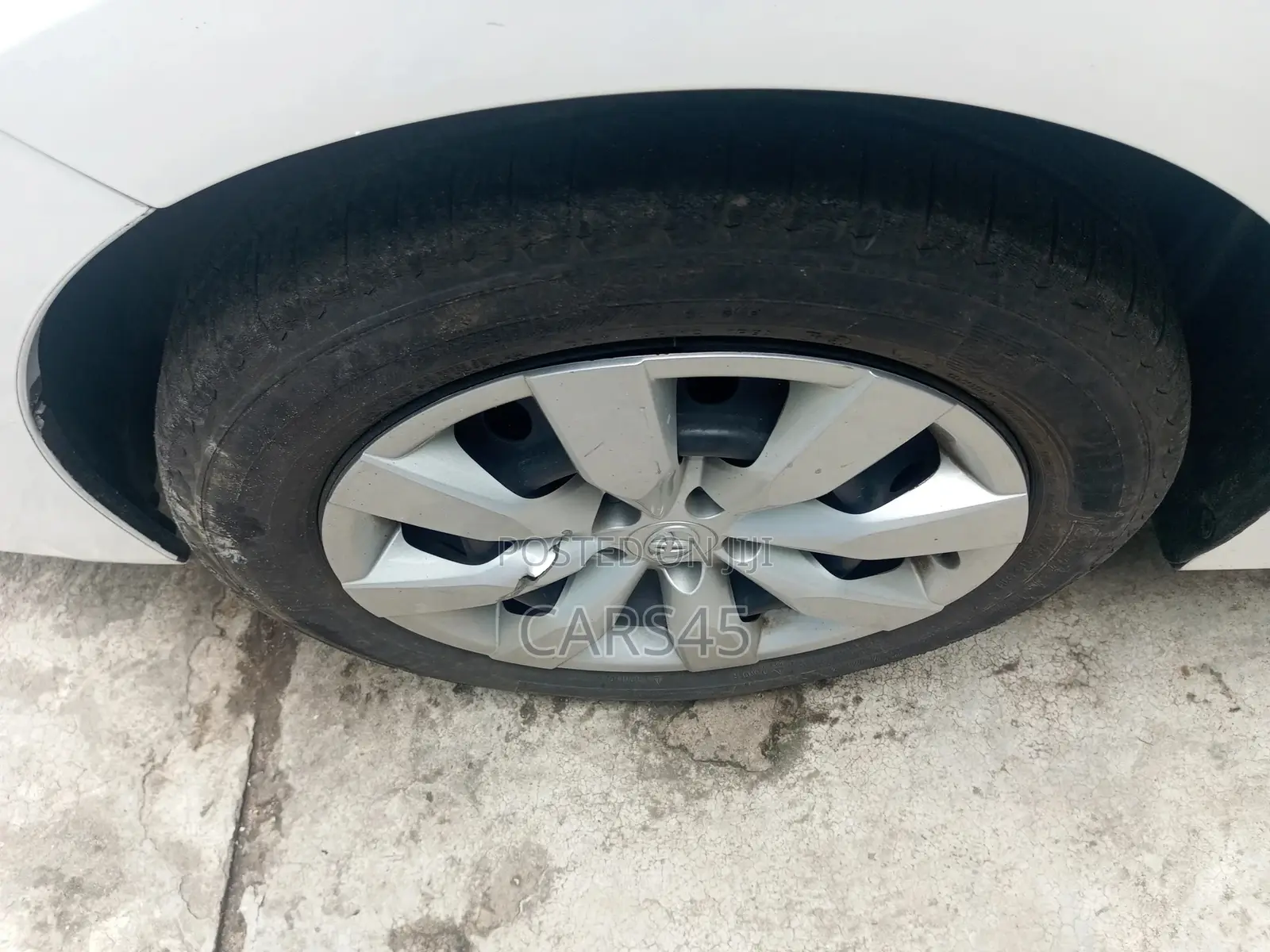 Toyota Corolla 2016 White