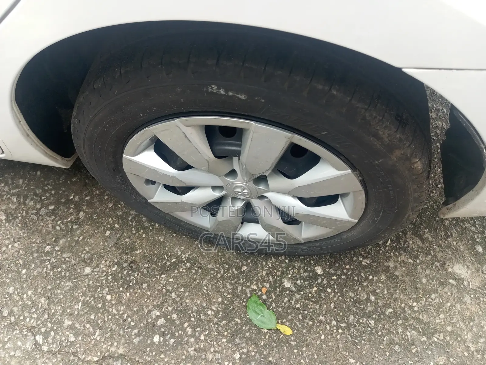 Toyota Corolla 2016 White