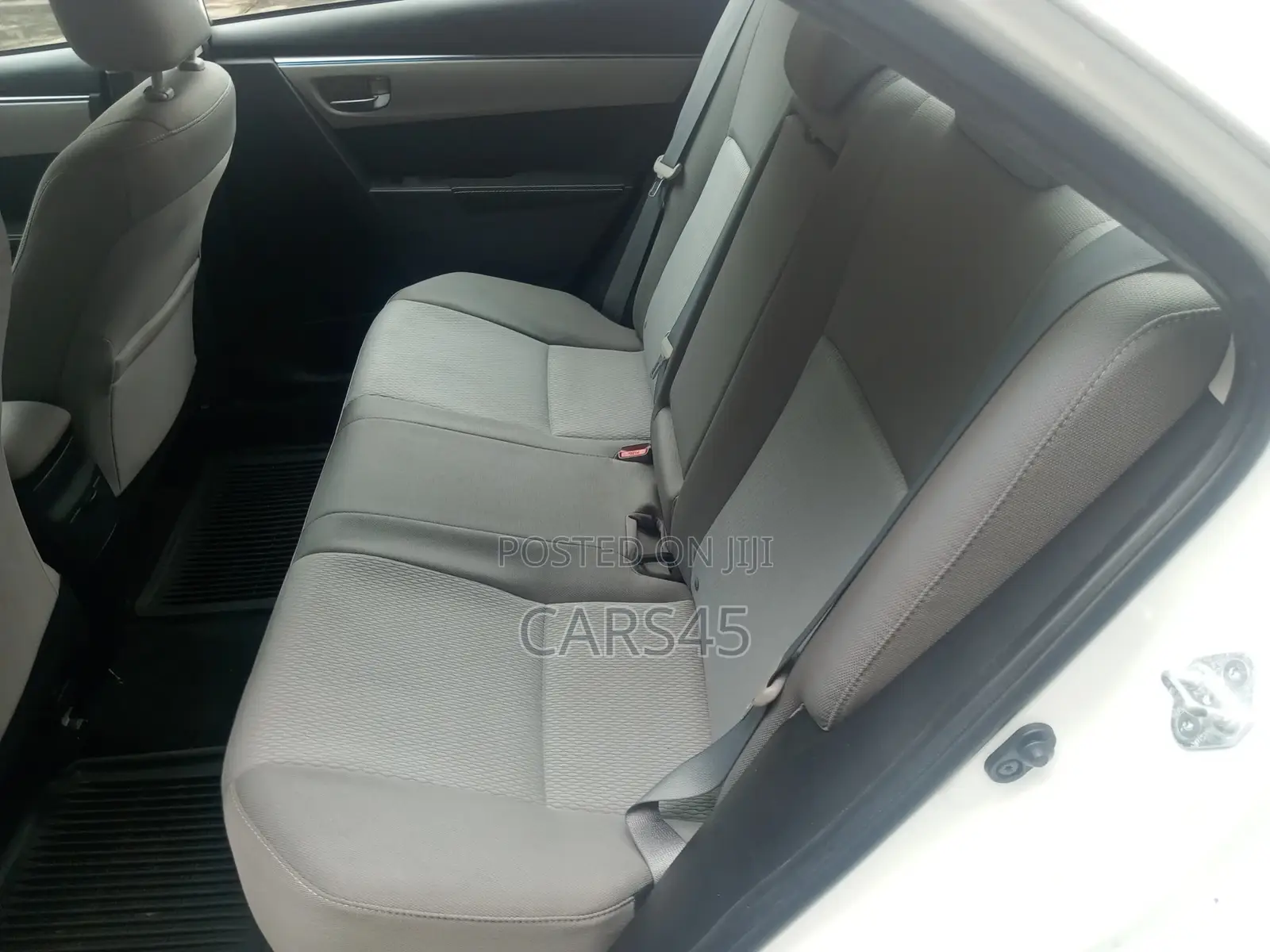 Toyota Corolla 2016 White