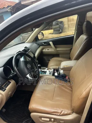 Toyota Highlander 2012 Black