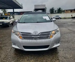 Toyota Venza AWD 2012 Silver