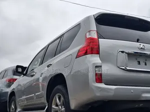 Lexus GX 2013 Silver
