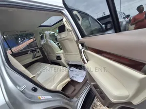 Lexus GX 2013 Silver