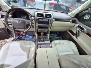 Lexus GX 2013 Silver